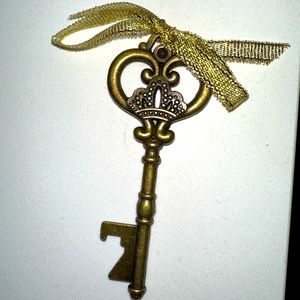 21 New Bottle Opener Keys Party Favor